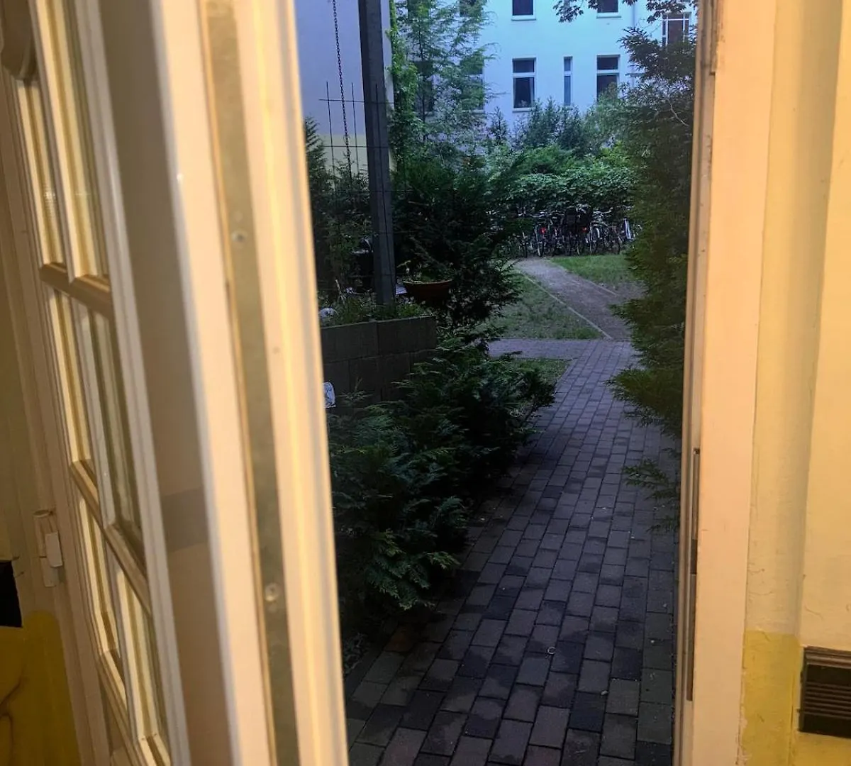 Cozy Altbau In Friedrichshain - Westwing Design Berlin Daire